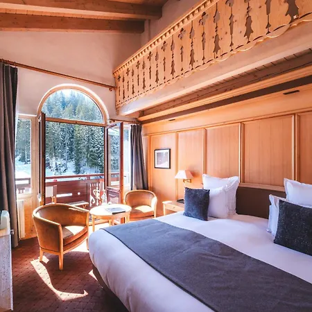 Le Carlina 1850 Hotel Courchevel