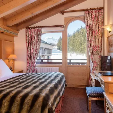 Szálloda Le Carlina 1850 Courchevel